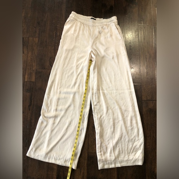 NWT Express Satin Pants Pleated Long Stylist High Rise Wide Leg Size S Ivory - Picture 2 of 6